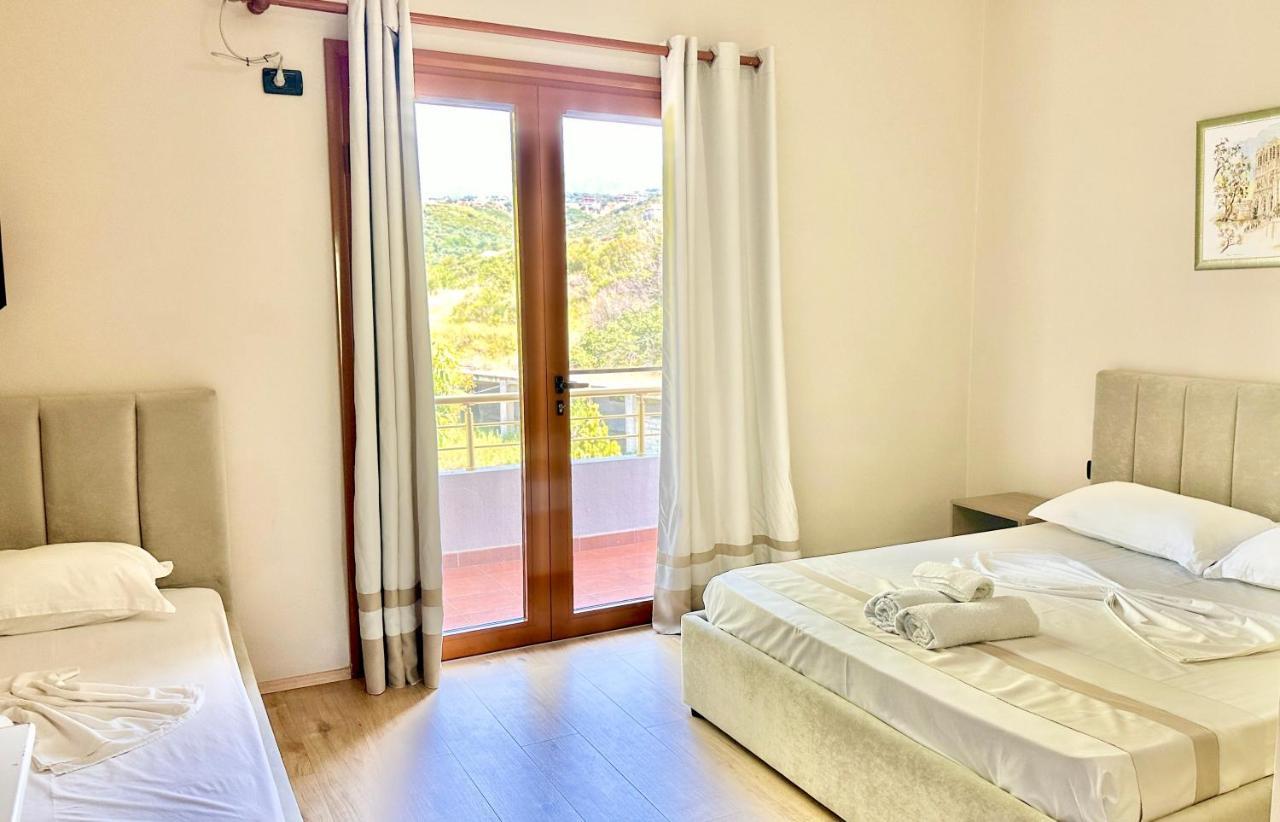 Hotel Denta Radhimë 外观 照片