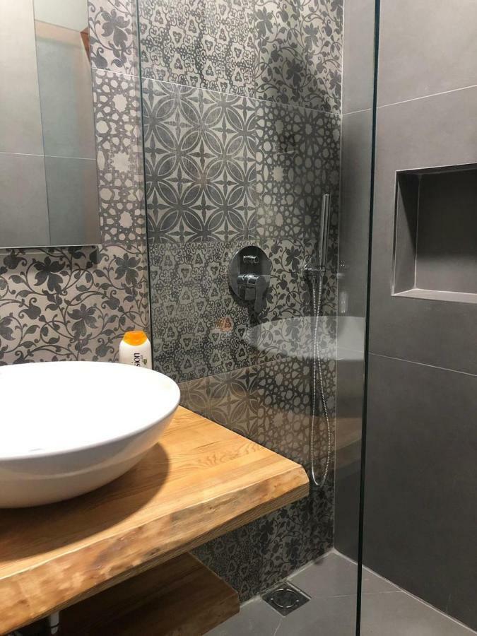 Hotel Denta Radhimë 外观 照片